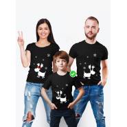 Одинаковые футболки Family Look с принтом "Олени со снежинками" для всей семьи в одном стиле