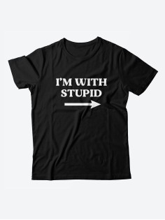 Стильная мужская футболка с надписью Im with stupid /  мужчине оригинальные необычные футболки