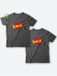 Футболки для двоих со смешными надписями с принтом Love is.../Парные для влюбленных