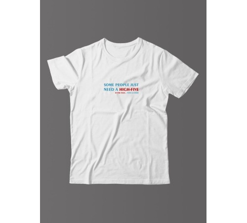 Футболка для мужчины с оригинальной надписью "Some people just need"/Прикольная