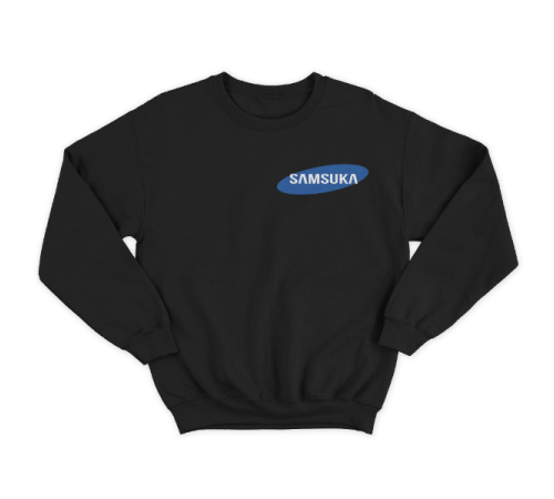 Прикольный свитшот с маленькой надписью "Samsuka"