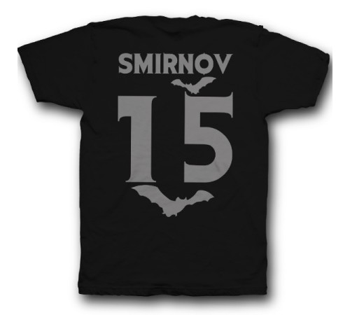 Именная футболка с вампирским шрифтом и летучими мышами #7