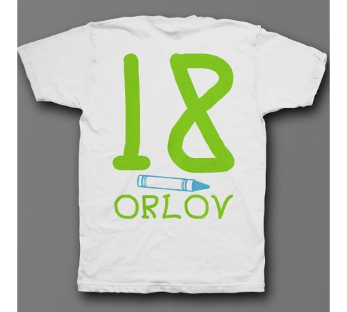 Именная футболка с детским шрифтом и мелками #23