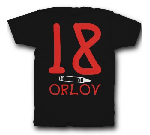 Именная футболка с детским шрифтом и мелками #23