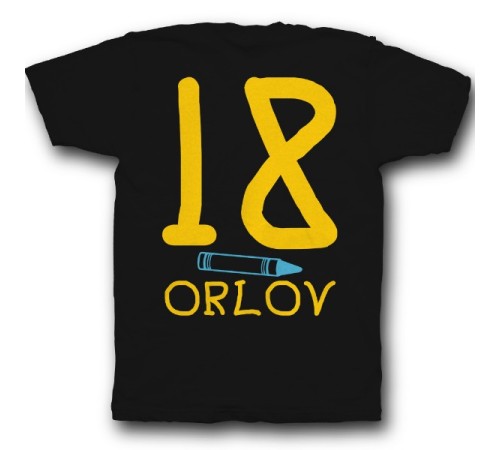 Именная футболка с детским шрифтом и мелками #23