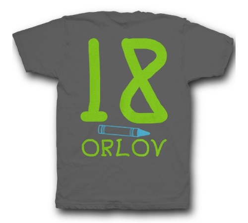 Именная футболка с детским шрифтом и мелками #23