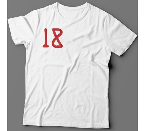 Именная футболка с детским шрифтом и мелками #23