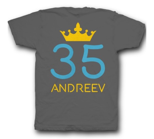 Именная футболка с рукописным шрифтом и короной #29