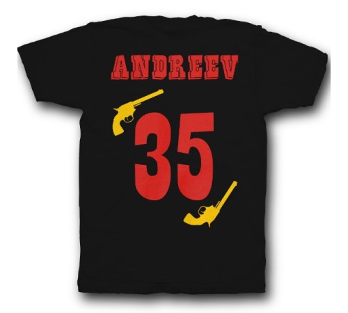 Именная футболка с вестерн шрифтом и револьверами #30