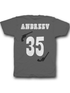 Именная футболка с вестерн шрифтом и револьверами #30