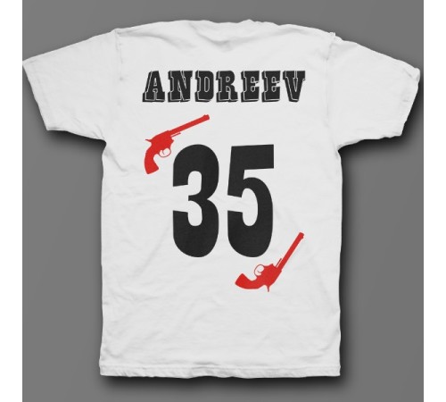 Именная футболка с вестерн шрифтом и револьверами #30