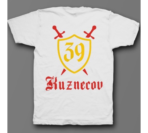Именная футболка с средневековым шрифтом и щитом #48