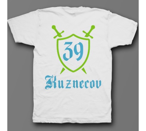 Именная футболка с средневековым шрифтом и щитом #48