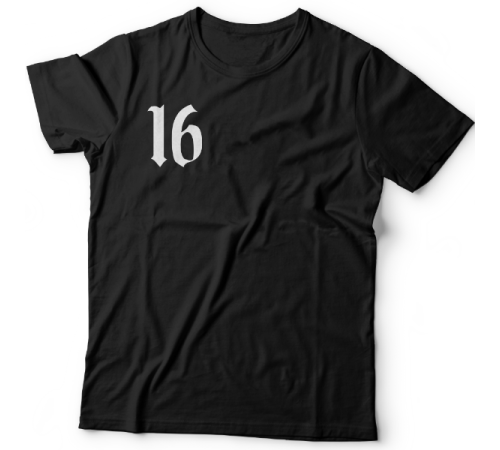 Именная футболка со средневековым шрифтом и кинжалом #51