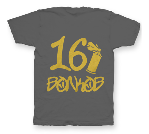 Именная футболка с граффити шрифтом и балончиком с краской #55