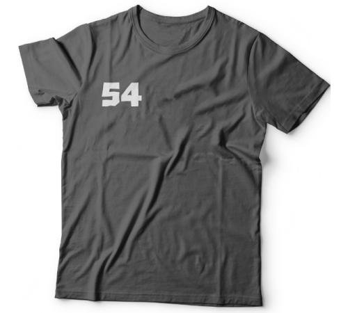 Именная футболка с жирным шрифтом на кирпичной стене #67