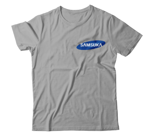 Прикольная футболка с маленькой надписью "Samsuka"
