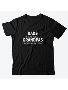 Футболка в подарок для дедушки с надписью "Dad know a lot. Grandpas everything"
