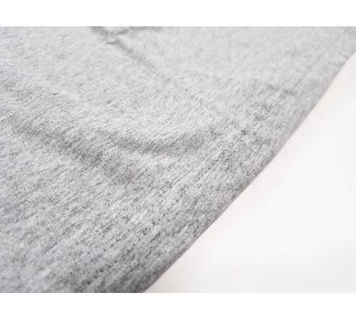 Футболка без надписи серая